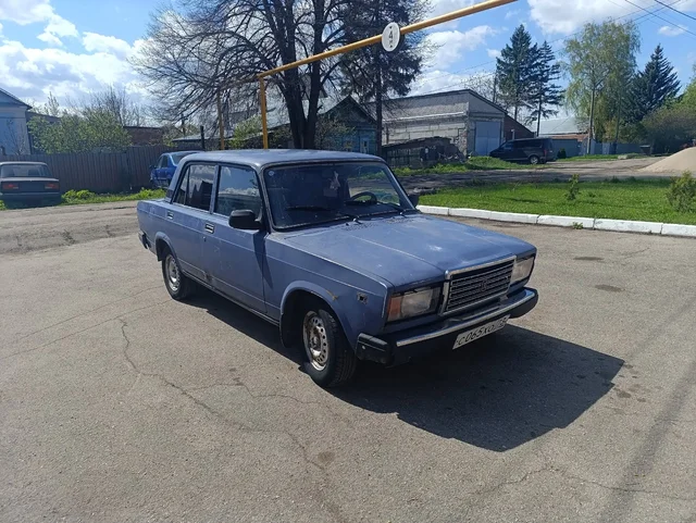 ВАЗ 2107 (инжектор) 2006 - Масла и технические жидкости в Самара