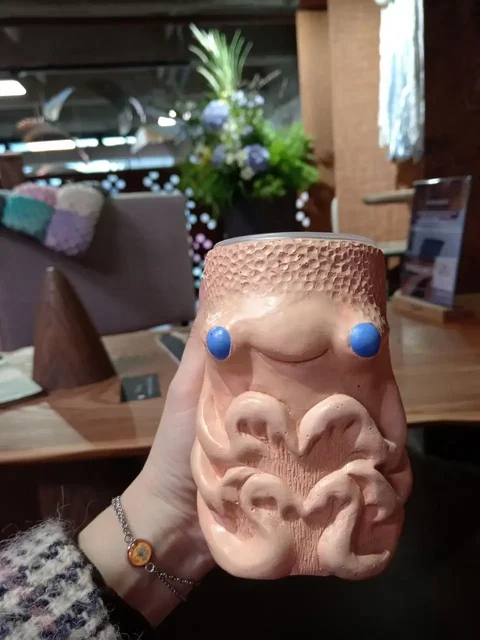 Цикады из бетона - Барахолка в Красноярск