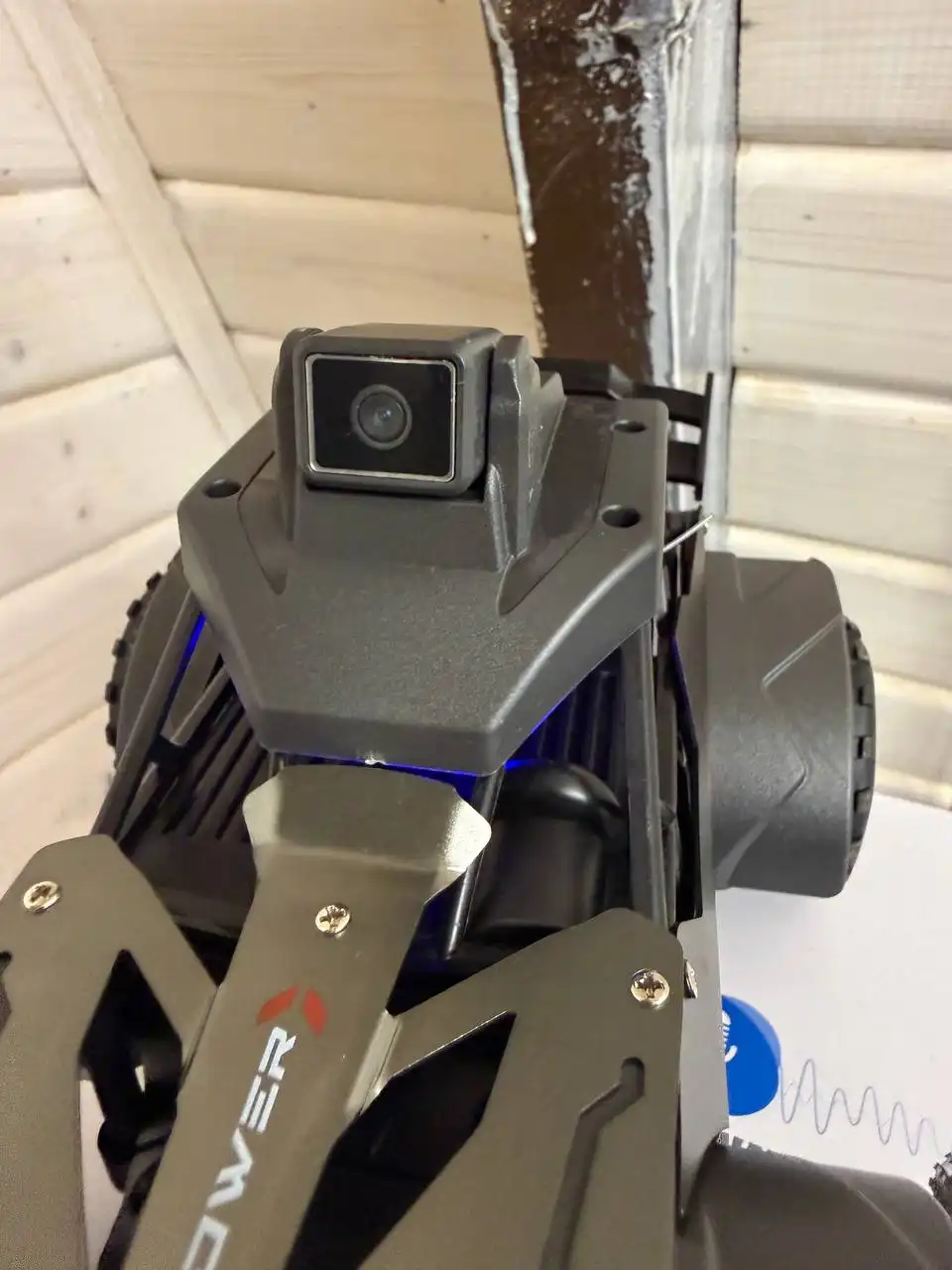 Машинка на пульте управления с камерой