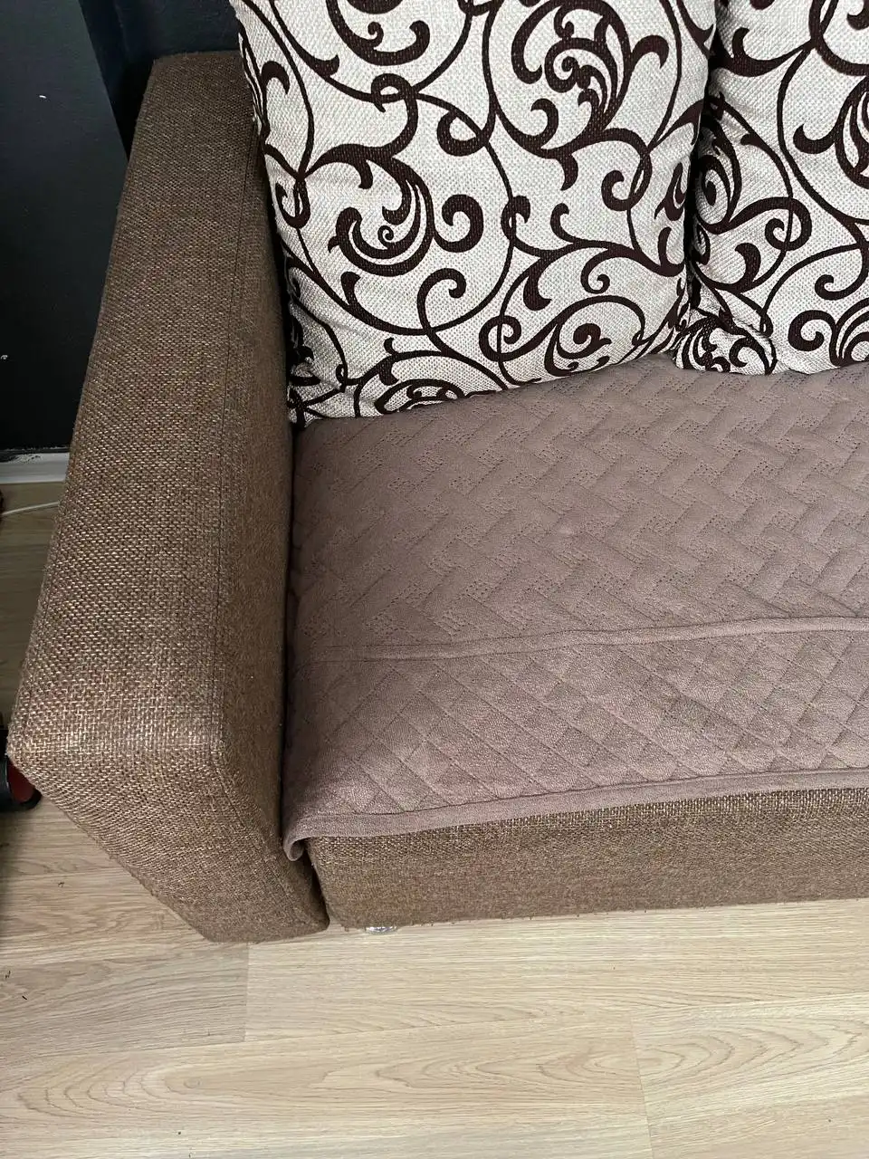 Диван б/у в хорошем состоянии