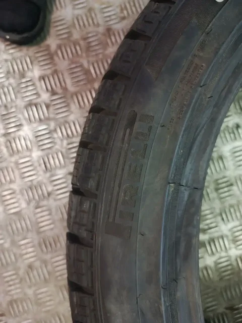 Продажа зимней резины Пирелли - Запчасти в Иркутск