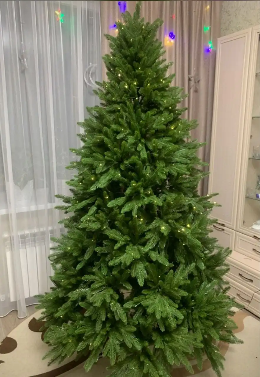 Шикарная ёлочка 210 см литая