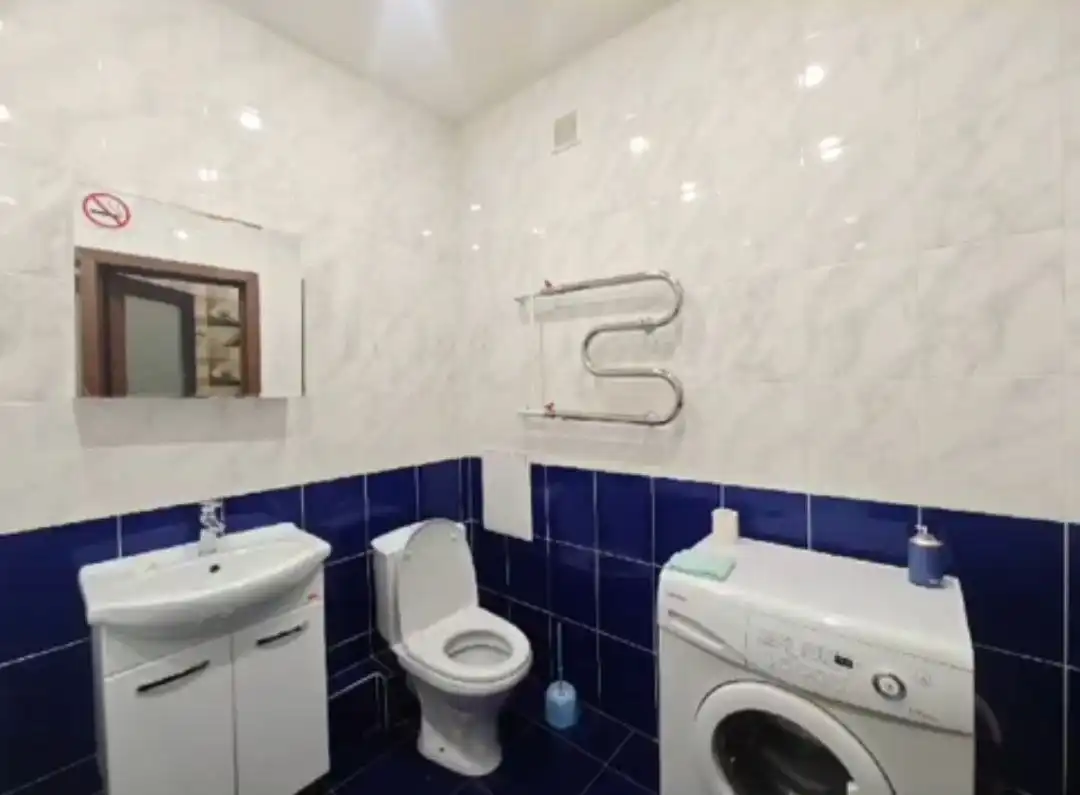 Сдам двухкомнатную квартиру на Юрия Тена 27