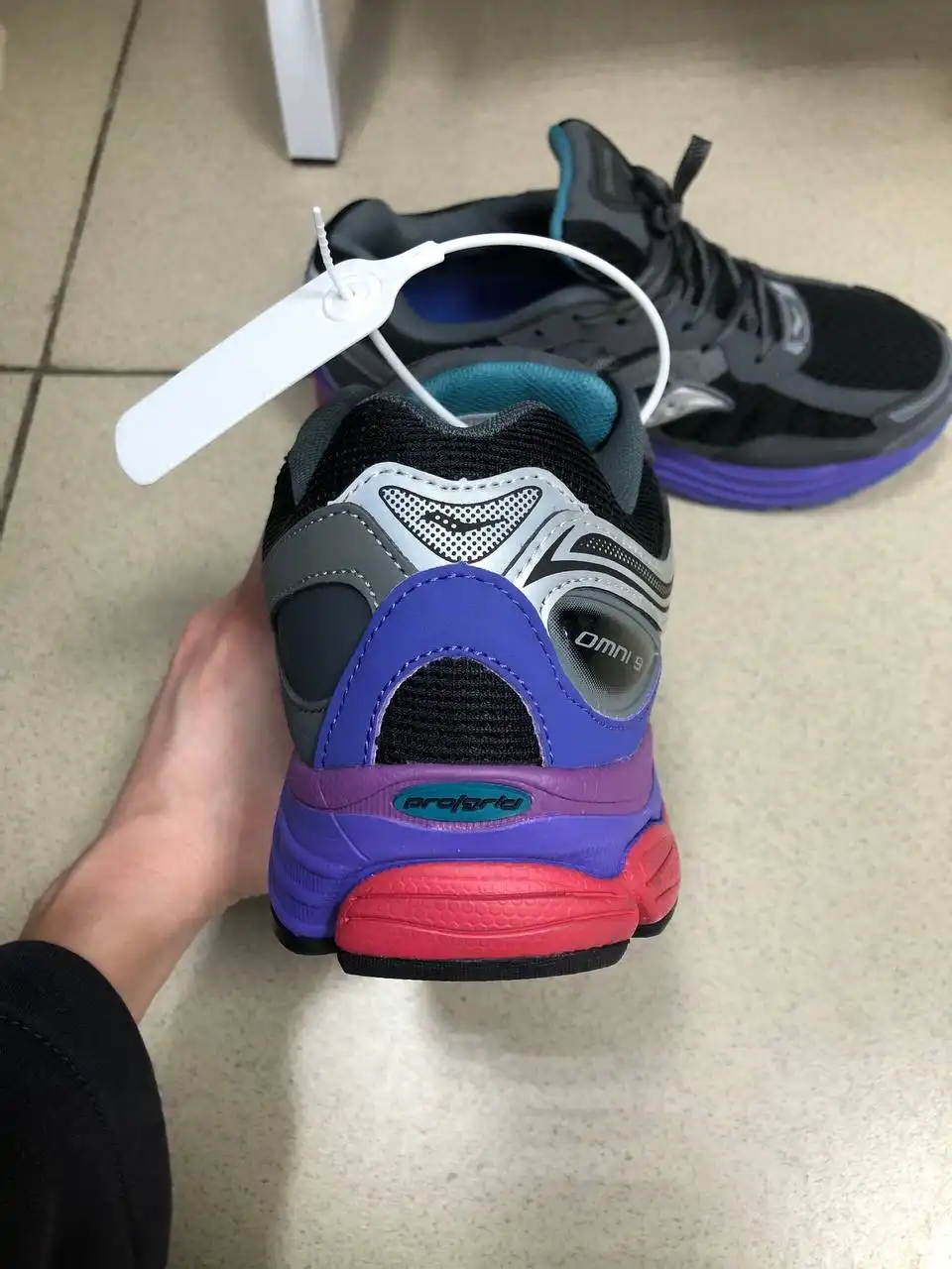 Мужские кроссовки для тренировок, размер 41