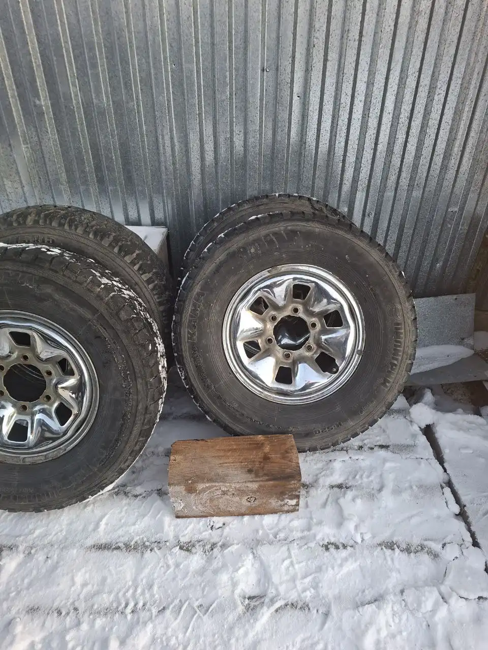 Колеса Toyota Hilux Surf 130 оригинал 235/75/R15 - Колеса и диски (Запчасти) в Иркутск