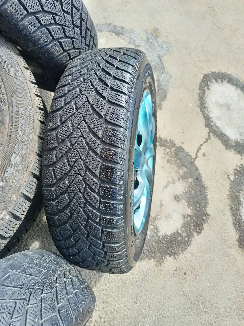 Продам колеса на R15 с резиной - Шины и диски (Авто) в Иркутск