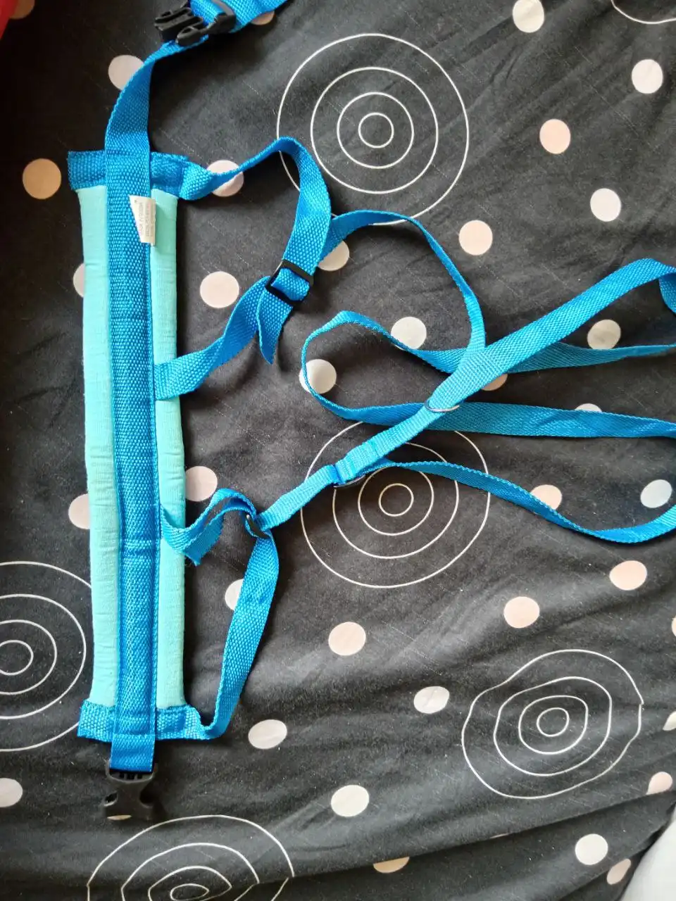 Продам возжи для ребёнка в Шелехове - Товары для детей в Шелехов