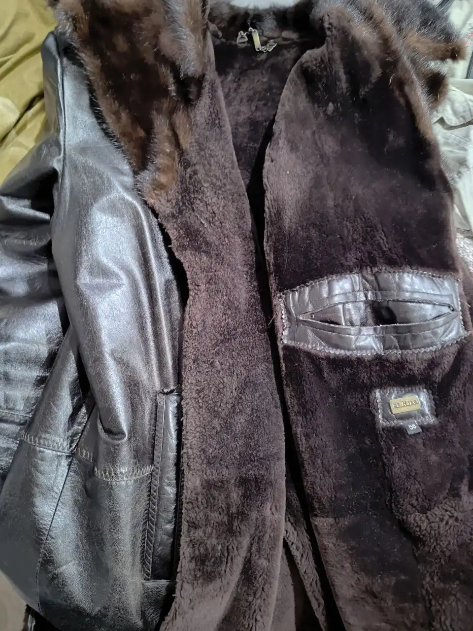 Куртка - Верхняя одежда (Одежда) в Иркутск