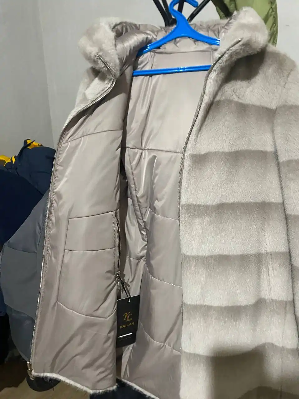 Продам новую эко-мех размер 46-48 - Мех (Одежда) в Иркутск