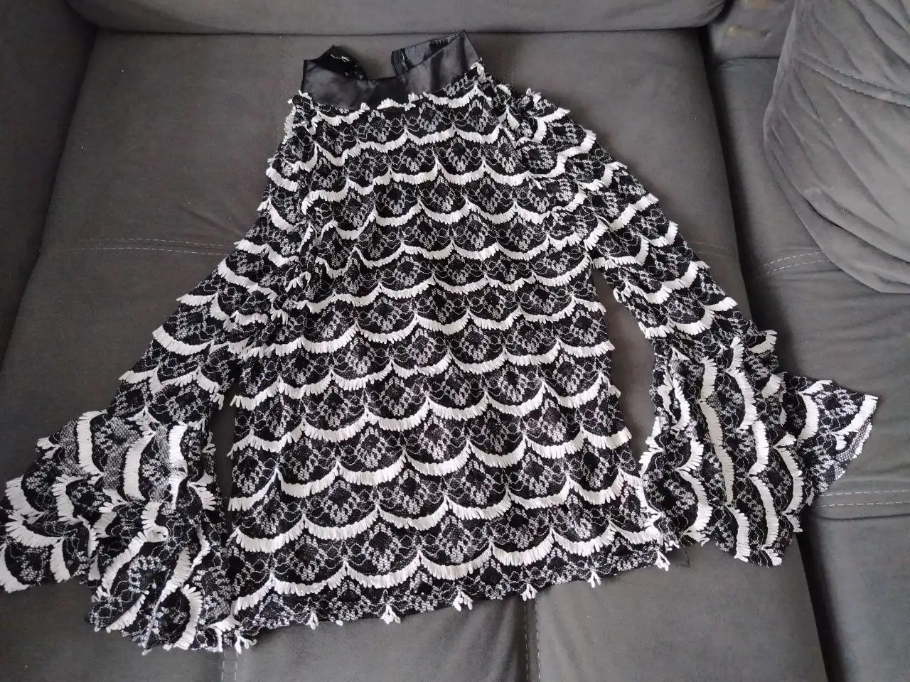 Продам новую блузку размер 42-44 - Одежда в Шелехов