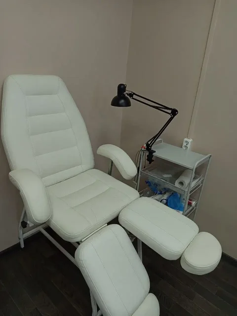 Продажа кресел и оборудования для салона красоты - Строительное оборудование в Иркутск