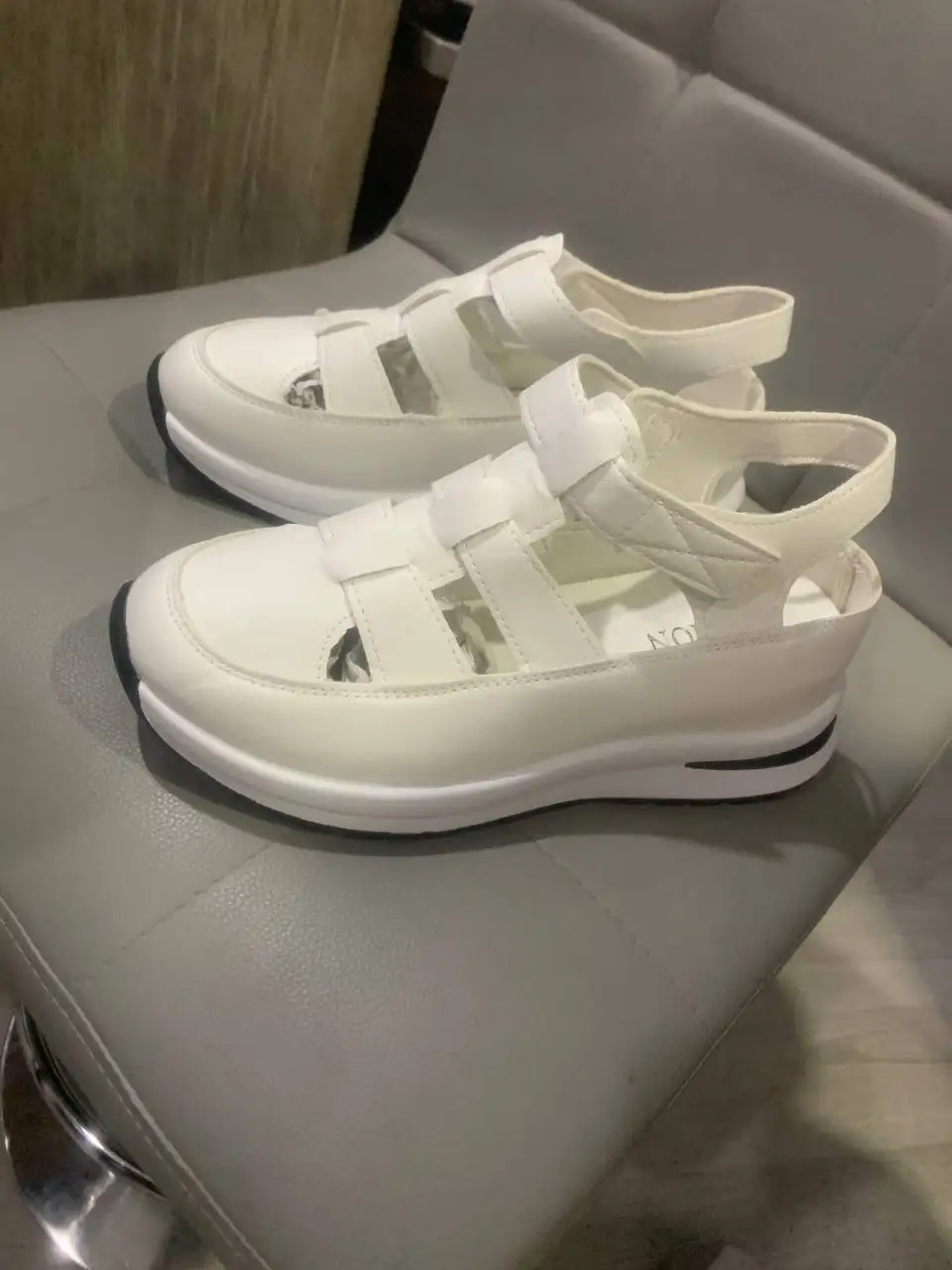 Продам новые туфли 39 размер - Обувь (Одежда) в Иркутск