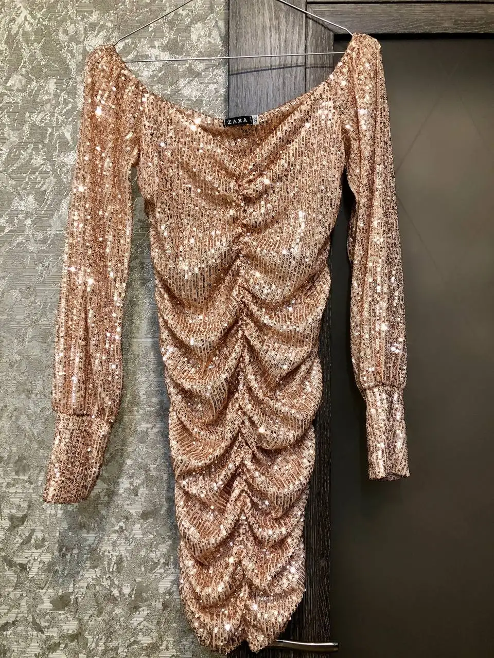 Продам Платье - Одежда в Иркутск