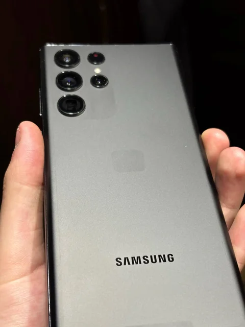 Samsung Galaxy S22 Ultra 12/256GB в идеальном состоянии - частное объявление в Иркутск