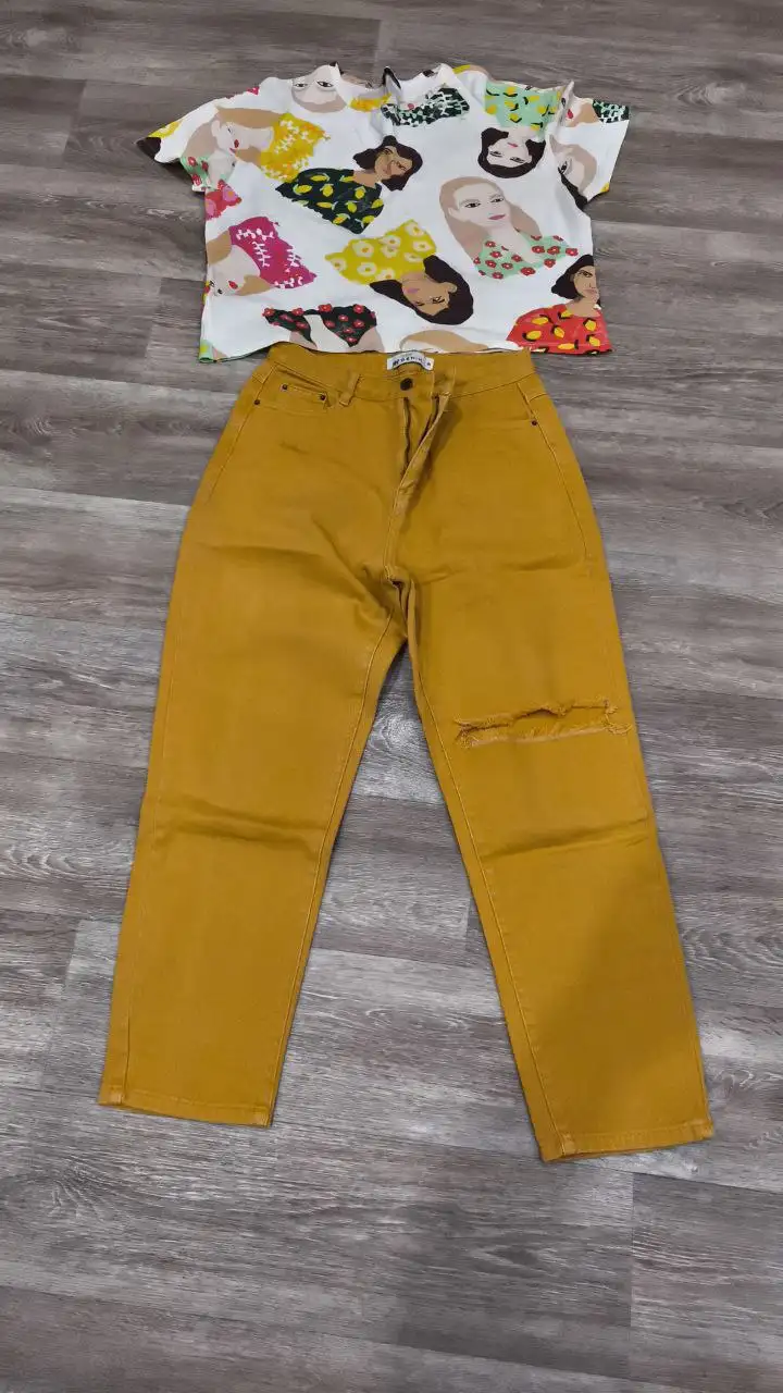 Джинсы Befree и футболка Zara размер 42-44 - Одежда в Шелехов