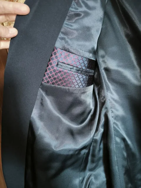 Костюм Ванклиф 46 рост 170-176 - Куртки в Иркутск