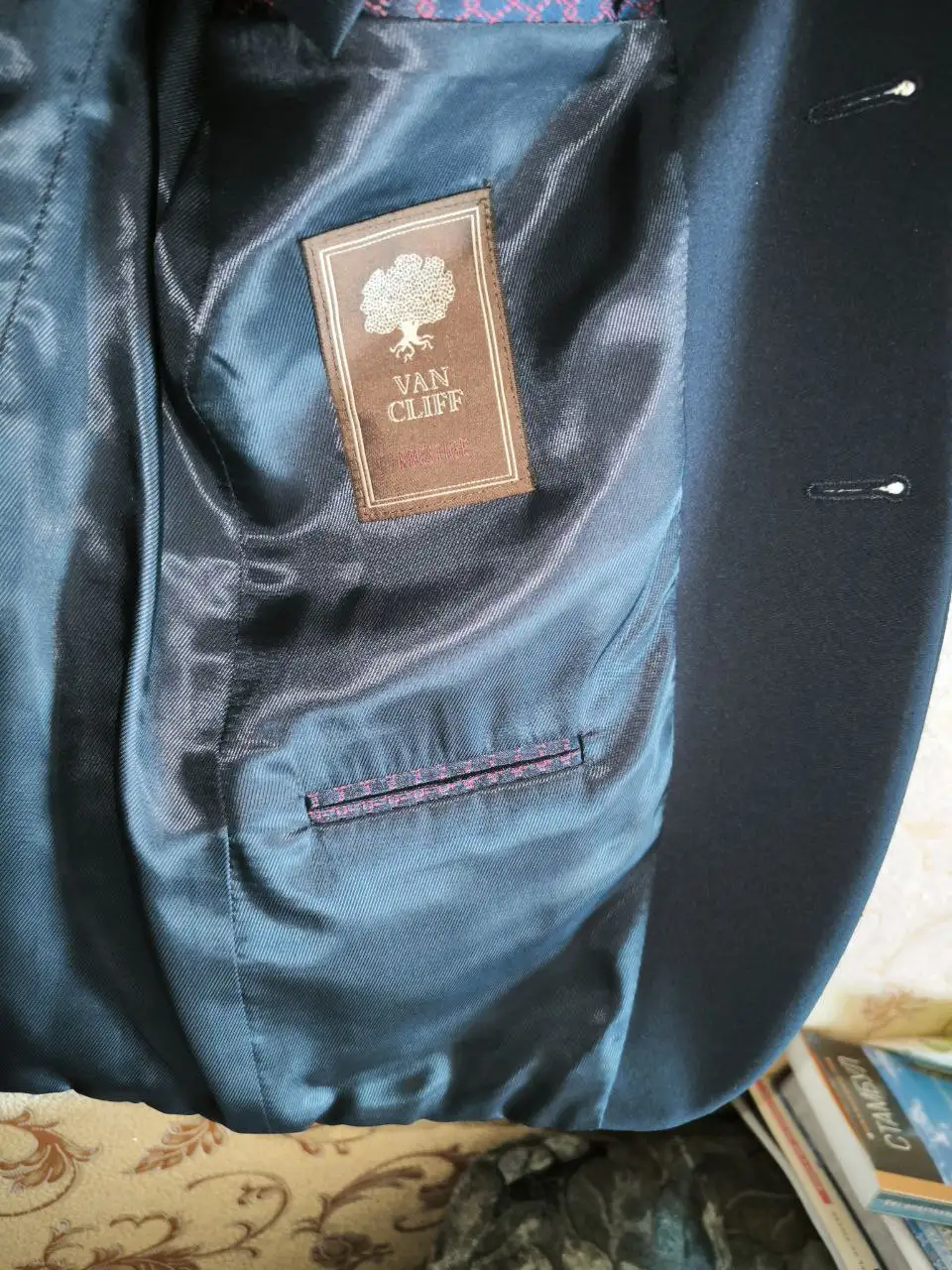 Костюм Ванклиф 46 рост 170-176 - Костюмы (Одежда) в Иркутск