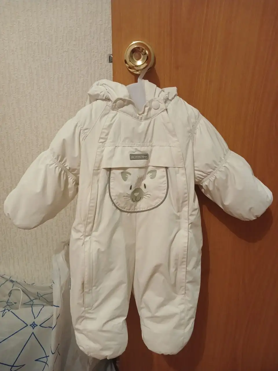 Продажа детских товаров: комбинезон, кроватка, ванночка и другие - Товары для детей в Иркутск