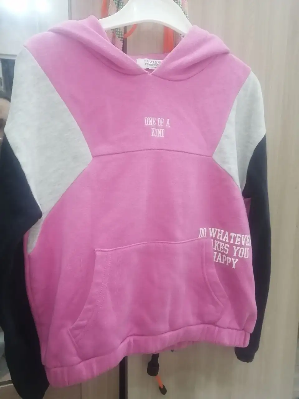 Продам балахон для девочки на рост 134 - Детская одежда (Одежда) в Шелехов