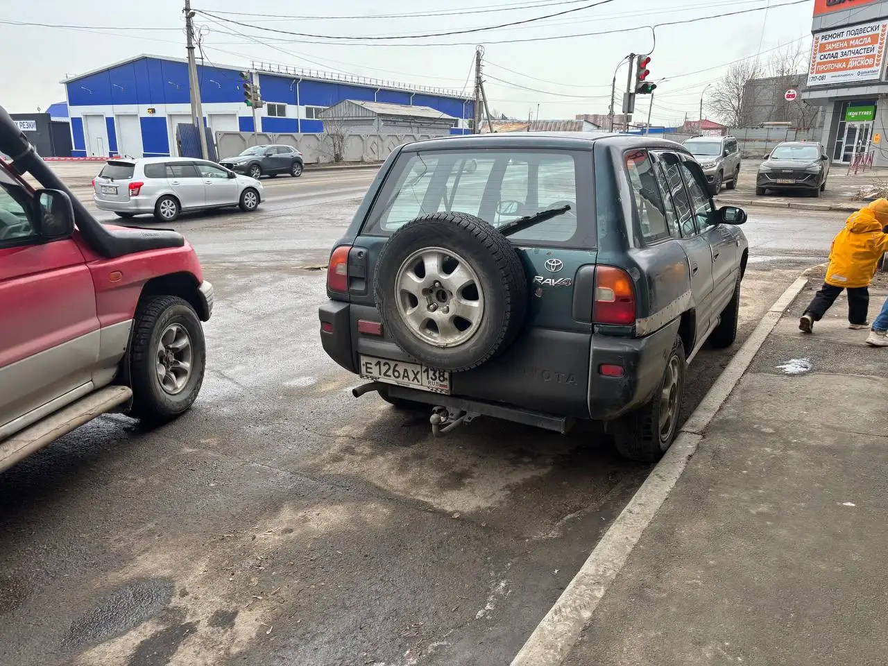 Toyota RAV-4 1995 - Внедорожники/Кроссоверы (Авто) в Иркутск