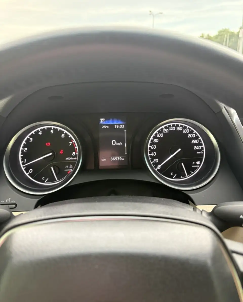 Toyota Camry 2021 Elegance (рестайлинг XV70 FL) - Авто в Иркутск