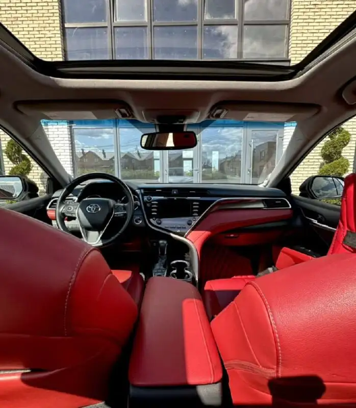 Toyota Camry 2018 Prestige Safety - Легковые автомобили (Авто) в Иркутск