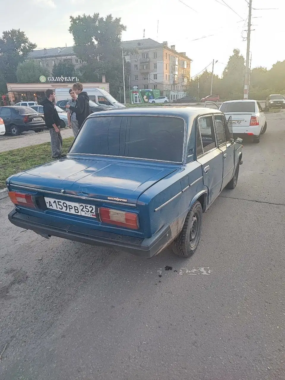 Продажа ВАЗ 2106 1998 года - Легковые автомобили (Авто) в Неизвестно