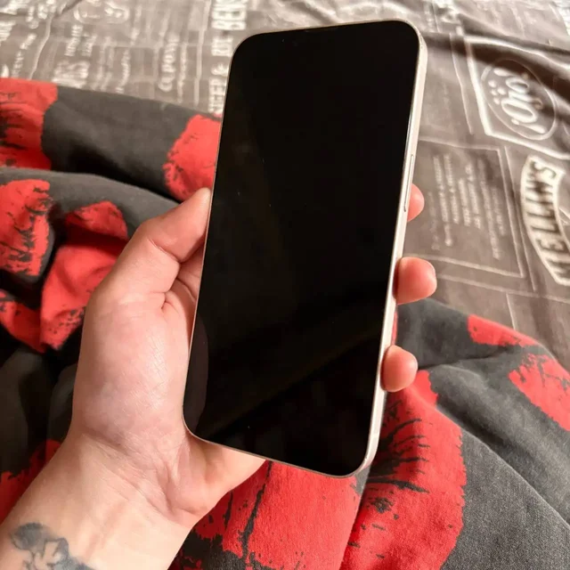 Продам iPhone 14 128GB с разбитой задней крышкой - Смартфоны и телефоны в Нижний Новгород
