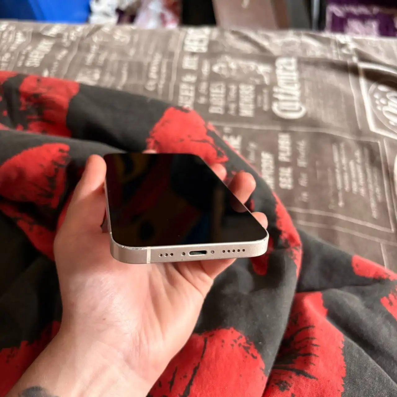 Продам iPhone 14 128GB с разбитой задней крышкой - Смартфоны (Электроника) в Нижний Новгород