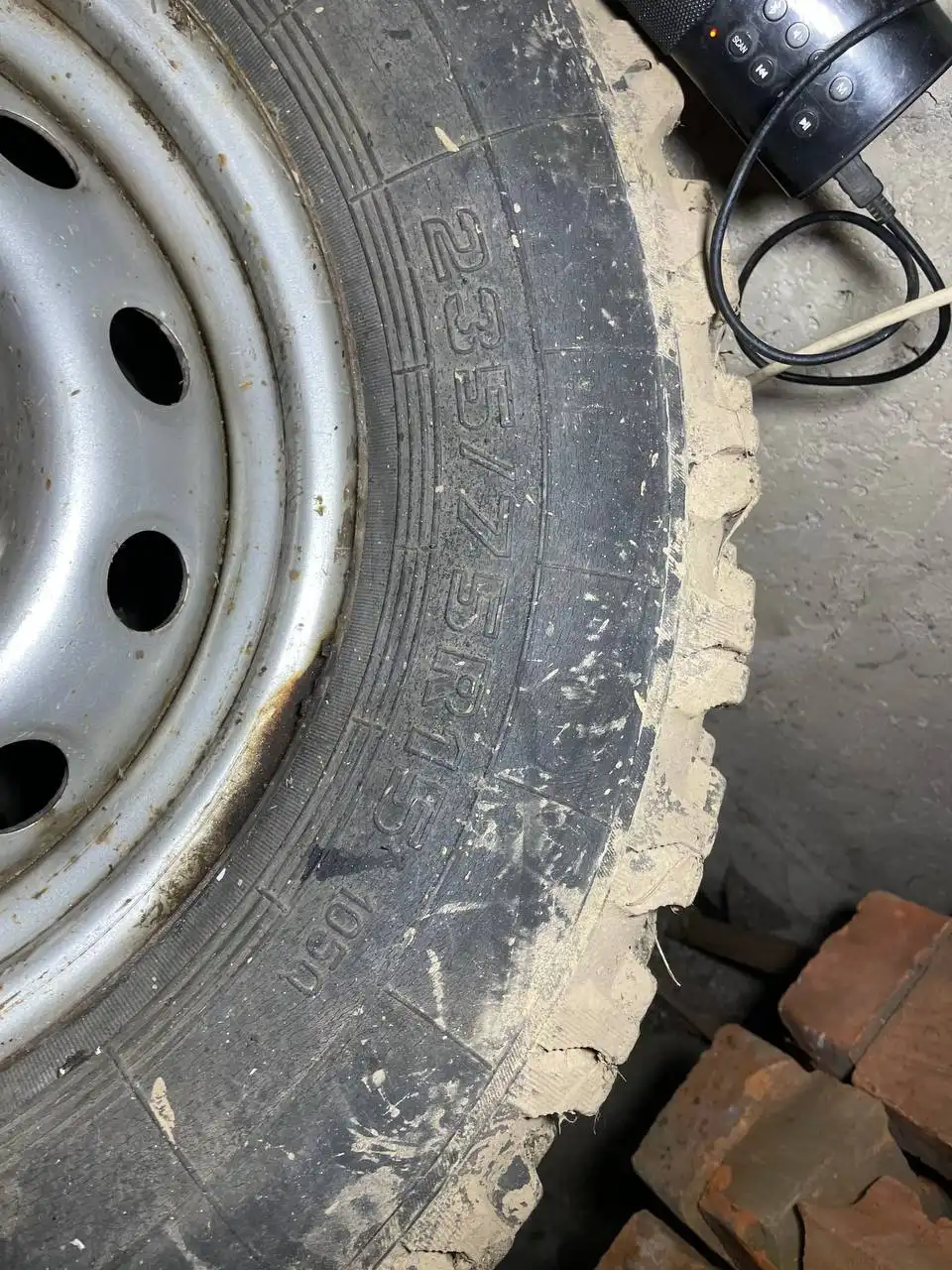 Продам калёса на ниву