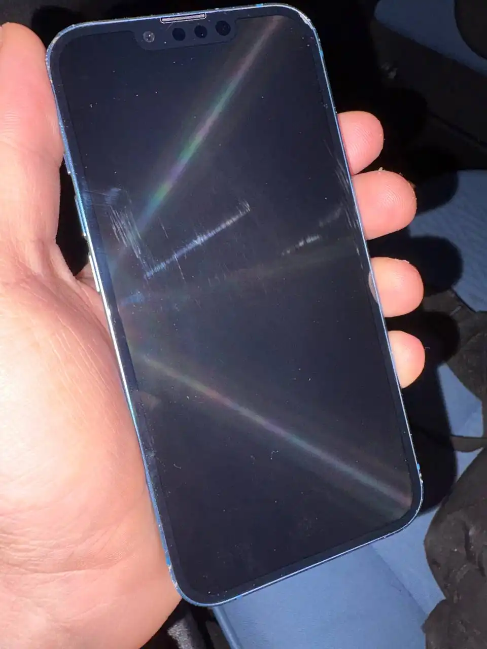 iPhone 13 256 ГБ в хорошем состоянии