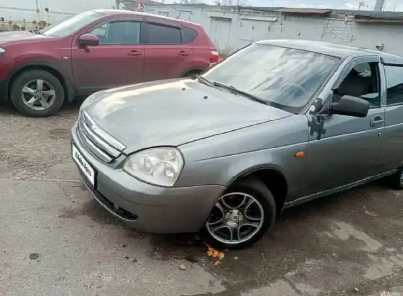 Продам Ладу Приора 2010 года выпуска