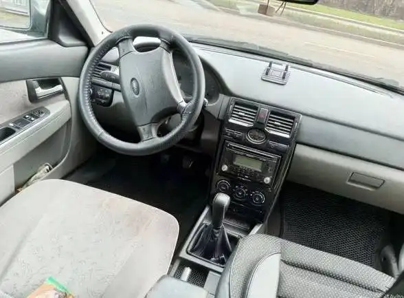 Продам Ладу Приора 2010 года выпуска