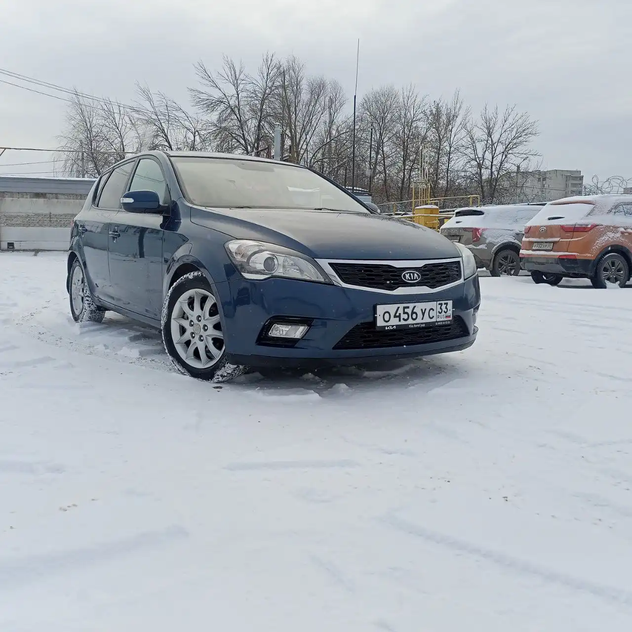 Продажа автомобиля 11 года с богатой комплектацией