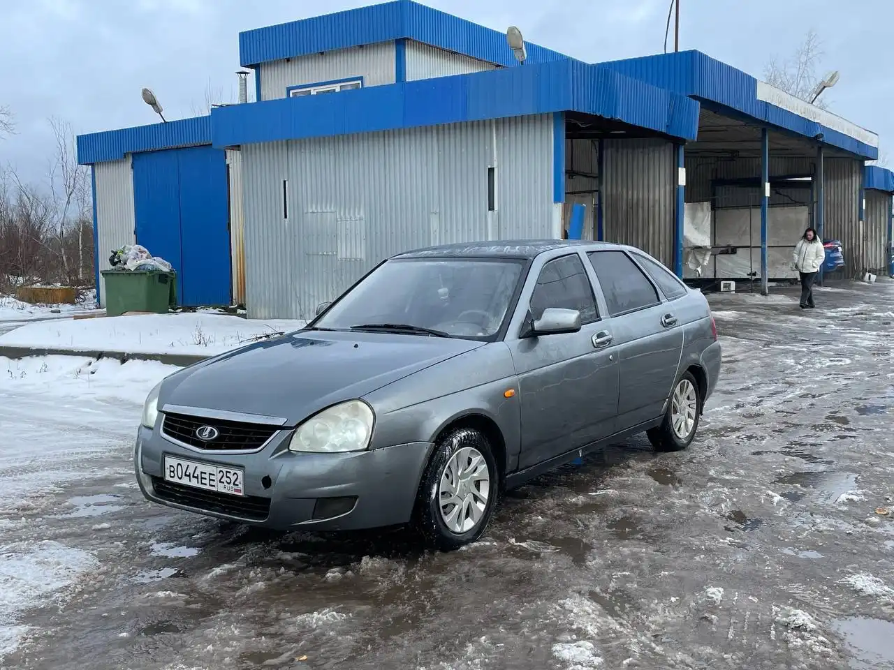 Продажа автомобиля 9 лет, 4-цилиндровый двигатель