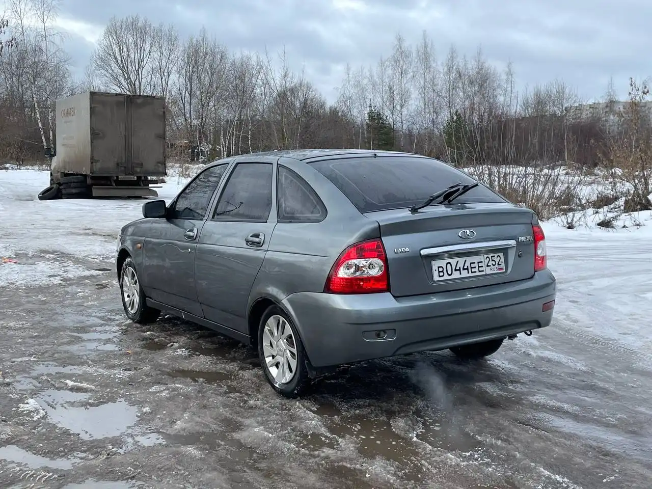 Продажа автомобиля 9 лет, 4-цилиндровый двигатель