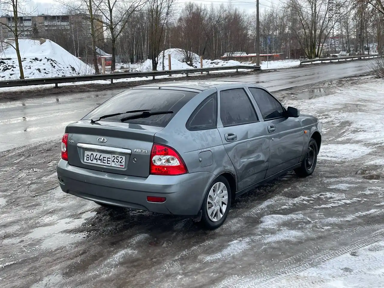 Продажа автомобиля 9 лет, 4-цилиндровый двигатель