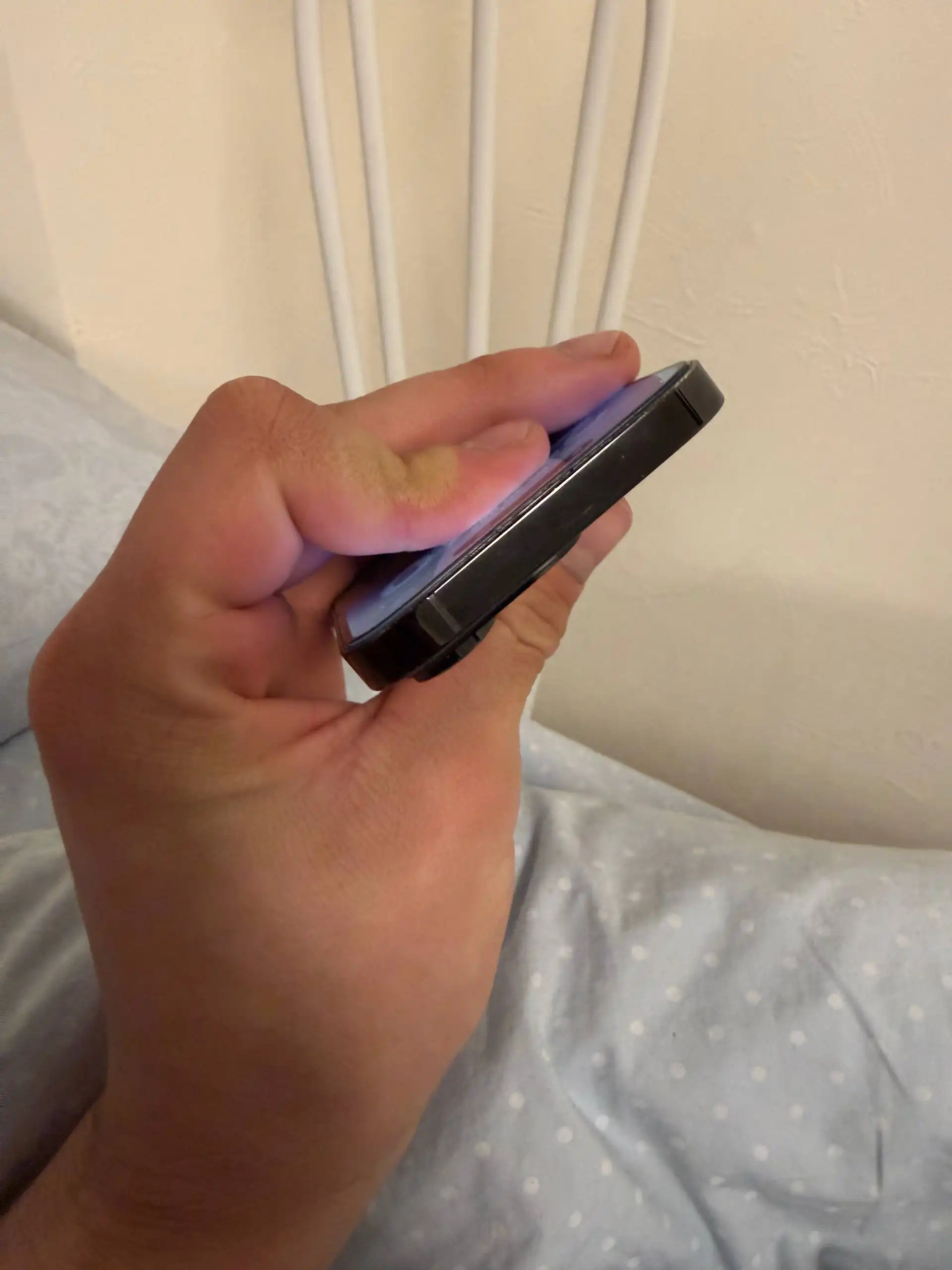 Продам iPhone 14 Pro 128 ГБ