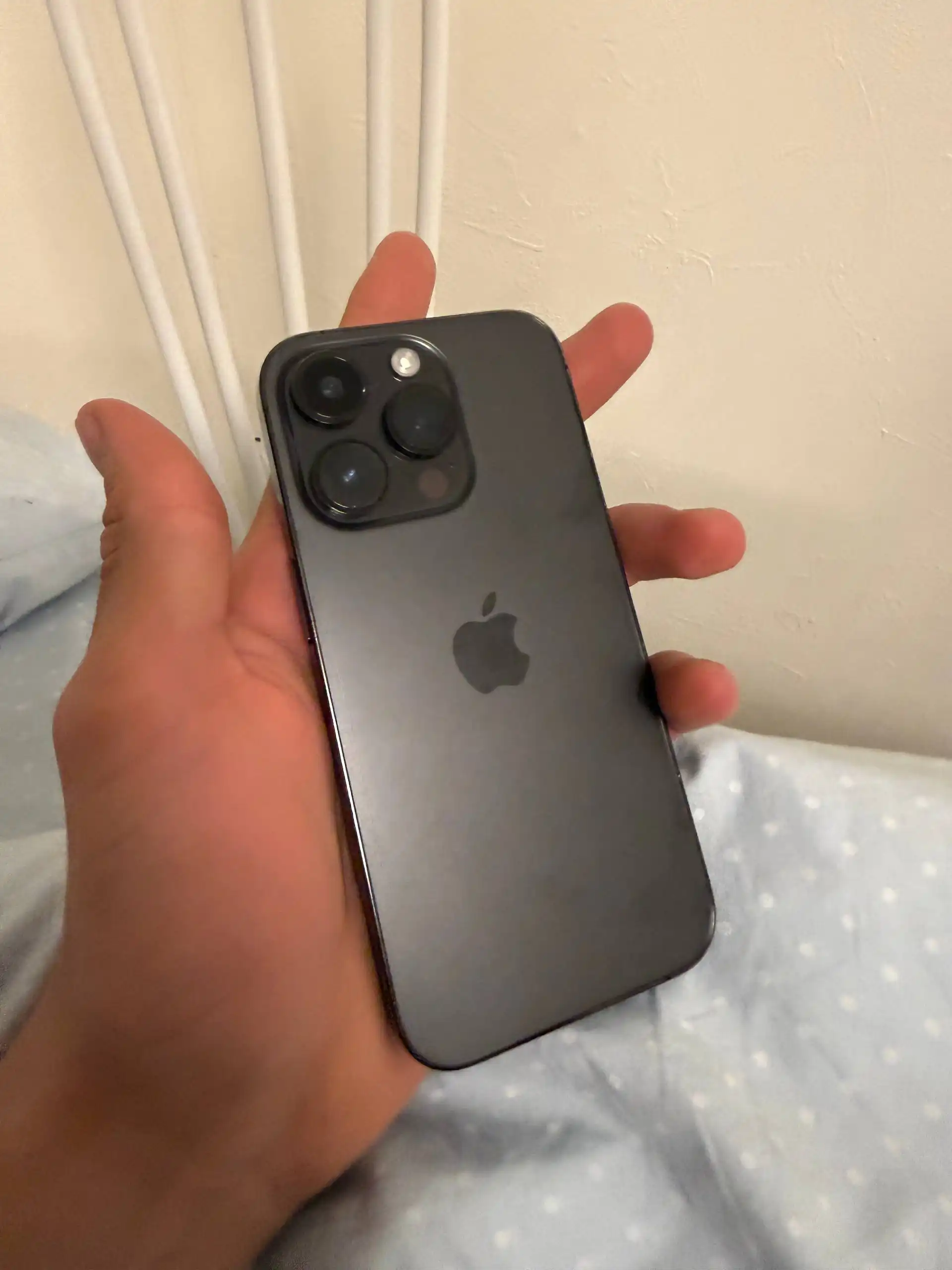 Продам iPhone 14 Pro 128 ГБ