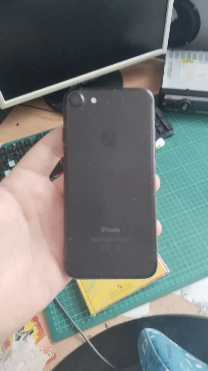 Айфон 7 с коробкой и чеком