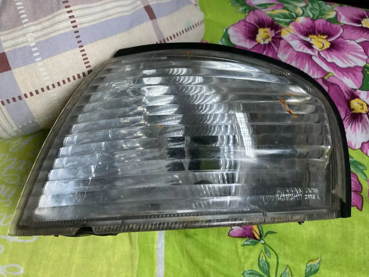 Продажа фары и поворотника на Nissan Sunny FB15