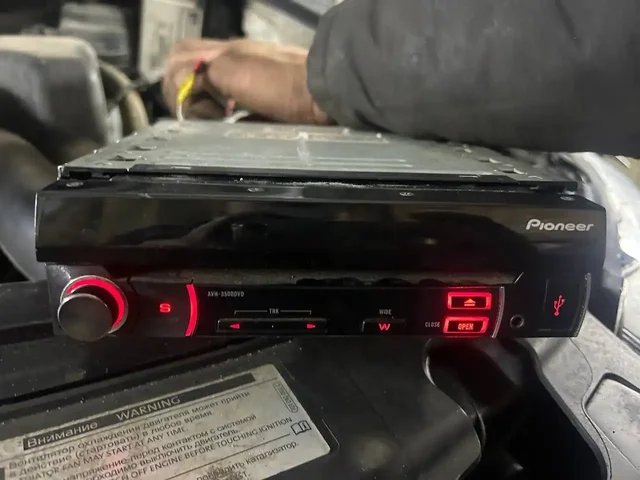 Продам Pioneer AVH-3500DVD - Аудиотехника в Нижний Новгород