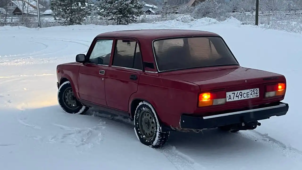 Продажа автомобиля ВАЗ 2107 - Легковые автомобили (Авто) в Нижний Новгород