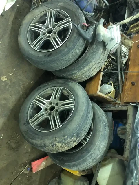 Автомобиль с двумя комплектами колес на ходу - Авто в Нижний Новгород