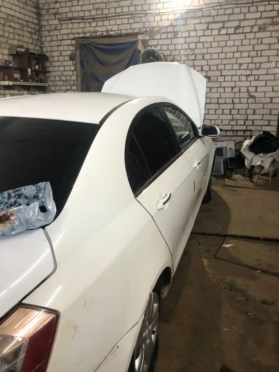 Автомобиль с двумя комплектами колес на ходу - Авто в Нижний Новгород