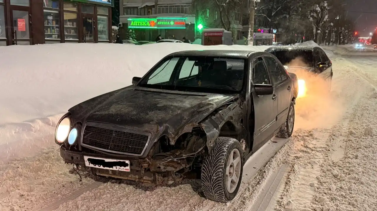 Mercedes W210 2.3 механика в хорошем состоянии - Легковые автомобили (Авто) в Нижний Новгород