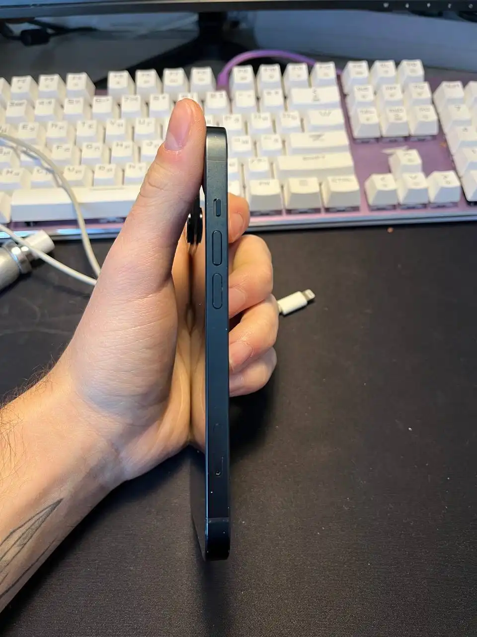 Айфон 14 в хорошем состоянии - Смартфоны (Электроника) в Нижний Новгород