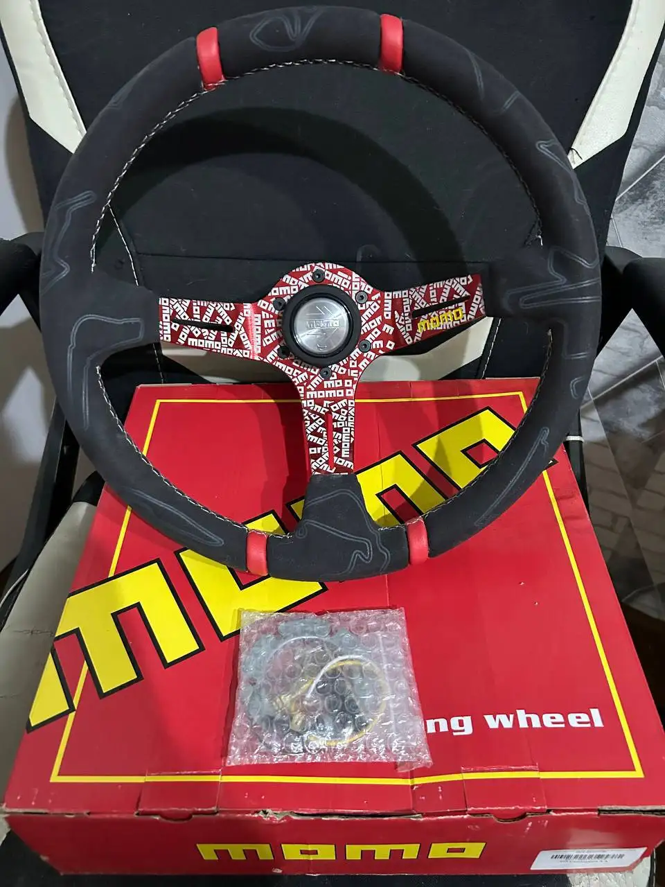 Спортивный замшевый руль MOMO Ultra стиль JDM - Аксессуары (Авто) в Нижний Новгород