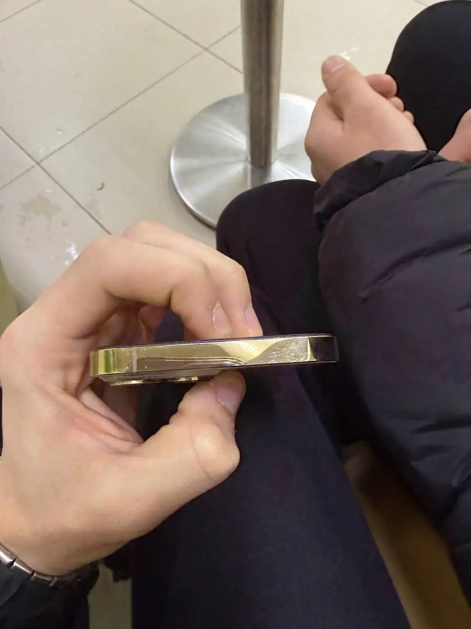 iPhone 13 Pro Max 256 ГБ с поврежденной задней крышкой - Смартфоны и телефоны (Электроника) в Нижний Новгород