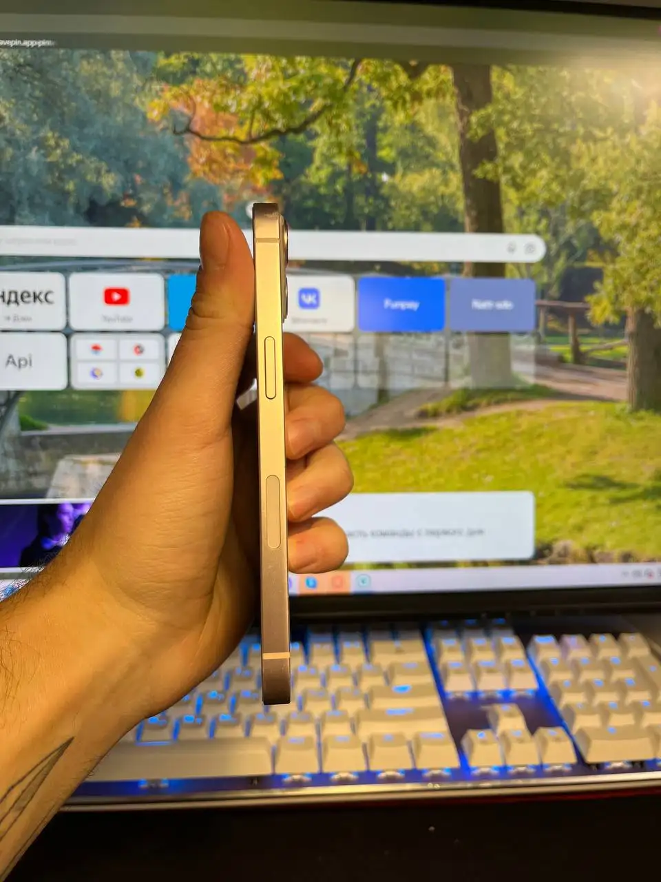 Айфон 13 128 Гб с мелкими дефектами - Смартфоны (Электроника) в Нижний Новгород